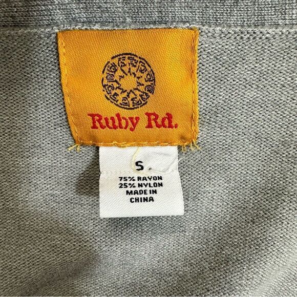 Ruby Rd. gray cardigan with silver need trim size S - Picture 6 of 11